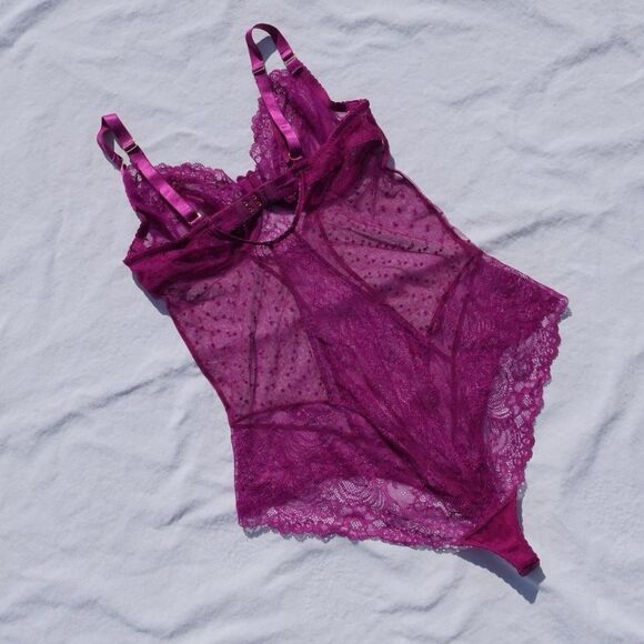 Gorgeous bougainvillea lace Dita Von Teese bodysuit - Picture 7 of 8